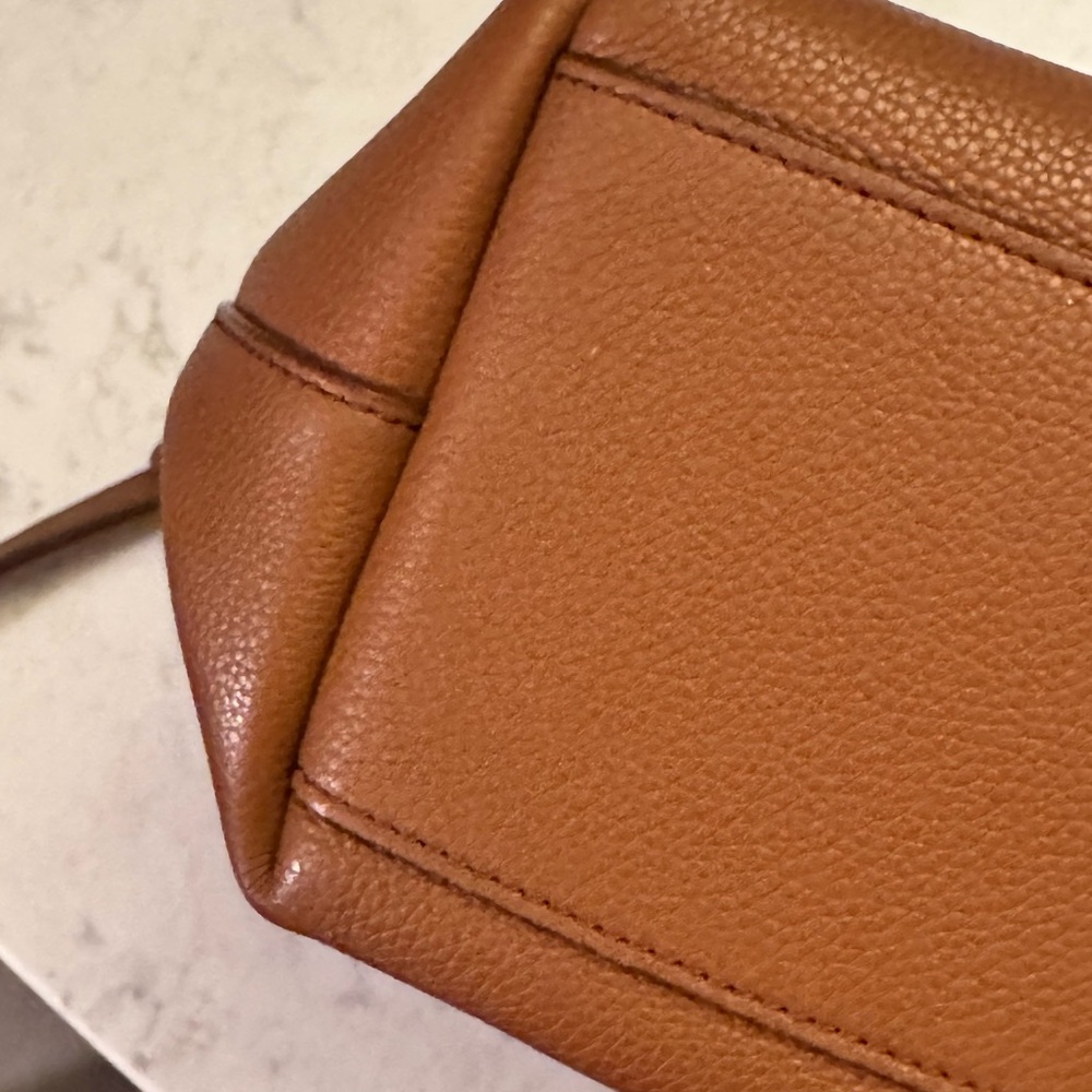 The Row Tan Leather Shoulder Bag - Picture 8 of 11
